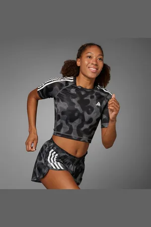 adidas Playera Own The Run 3 Franjas Estampada Gris Four - Mujer