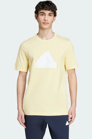 adidas Playera Future Icons Badge of Sport Almost Amarillo - Hombre