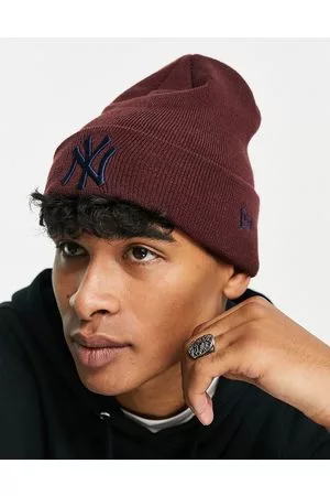 New Era New York Yankees beanie in burgundy