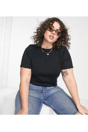 COLLUSION Plus lettuce edge t-shirt in