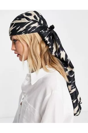 ASOS DESIGN Mujer Accesorios para el cabello - Polysatin extra large headscarf in blurred animal print in stone