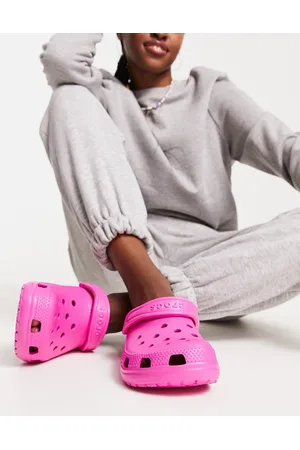 Crocs Classic clogs in juice