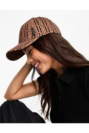 Elle Mujer Gorras - Repeat logo baseball cap in tan and black