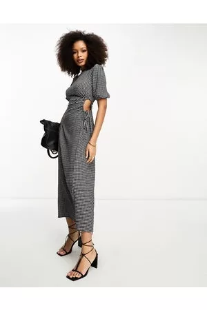ASOS Mujer Vestidos cut out - Puff sleeve smock midi dress with cut out side in mono check