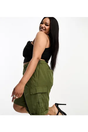 Yours Cargo utility shorts in khaki