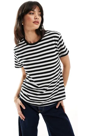 ASOS Ultimate t-shirt in black and white stripe
