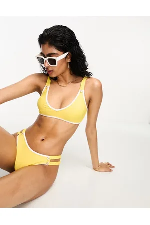 River Island Textured high leg bikini bottom with button detail in