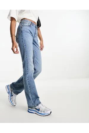 Stradivarius Straight leg jean in medium wash
