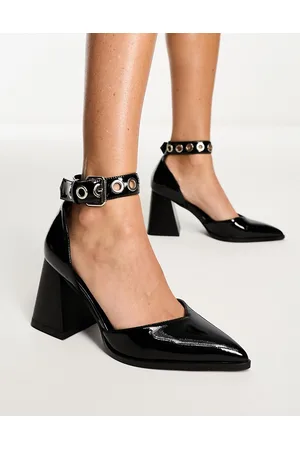 Raid Zylee heeled shoe with hardware in