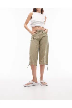 Topshop Low rise cropped capri cargo pants in sage