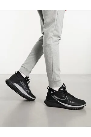 Nike Nike Pegasus Trail 4 sneakers in and silver