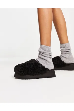 UGG Maxi Curly Platform slides in