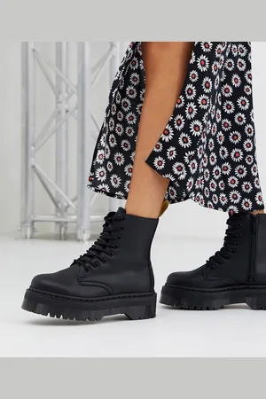 Nueva colecci n de botas y botines plataforma Dr. Martens para