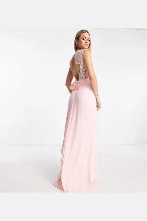 TFNC Chiffon maxi dress with lace scalloped back in whisper