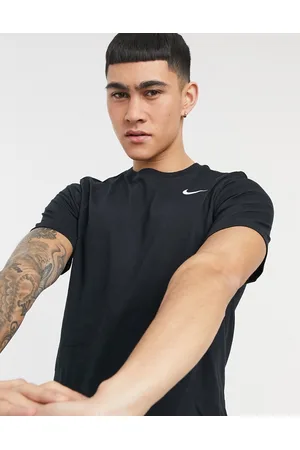 Nike Dri-FIT Solid t-shirt in