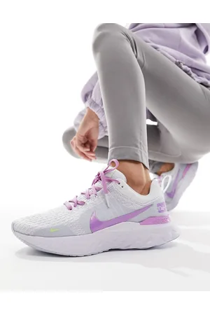 Nike Nike React Infinity Run FK 3 sneakers in fuchsia blue