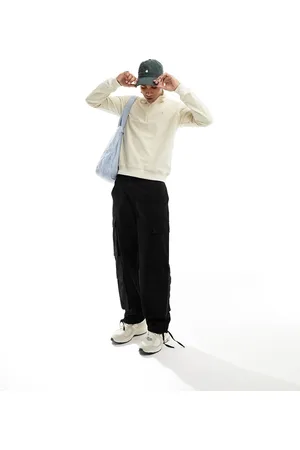 Farah Weah half zip sweat in off