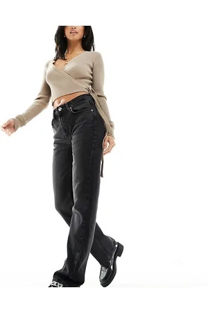 Stradivarius Petite straight leg jean in wash