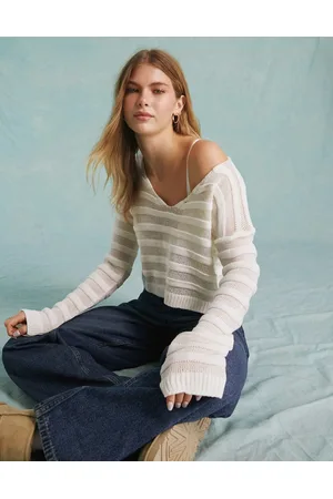 Miss Selfridge Thick and thin V neck sweater in cream