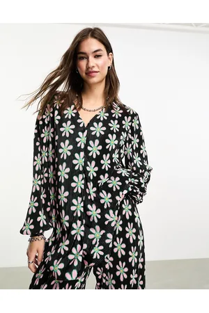 ONLY Plisse oversized shirt in and pink daisy - part of a set