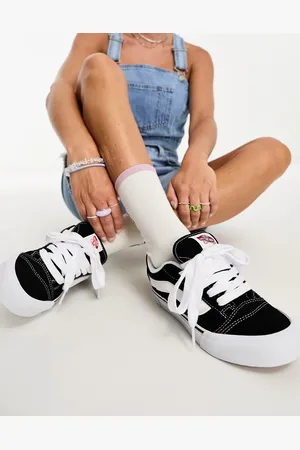 Vans Knu Skool sneakers in and white