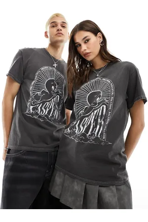 Reclaimed Unisex licensed Casper t-shirt in washed charcoal