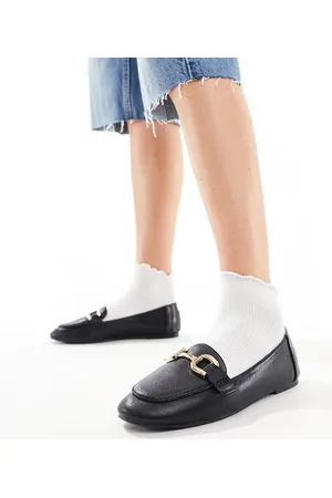 London Rebel Snaffle trim pointed flat shoes in