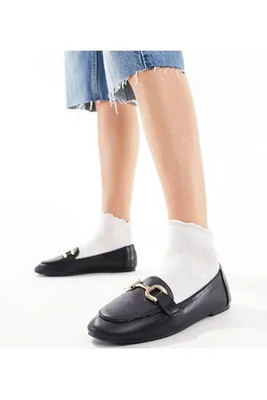 London Rebel Snaffle trim pointed flat shoes in