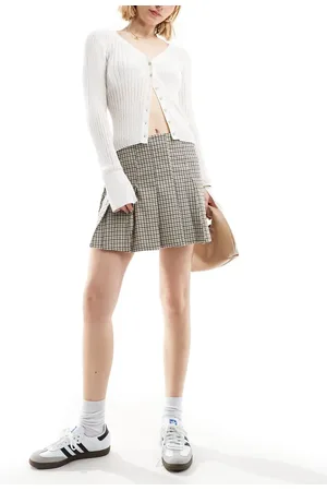 Stradivarius Tailored pleated mini skirt in stone check print