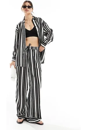 ONLY Wide leg pants in and white stripe