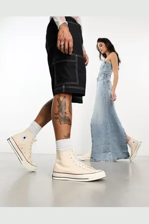Converse Chuck 70 Hi unisex sneakers in off