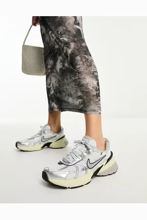 Nike V2K Run sneakers in and silver