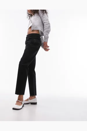 Topshop Cropped mid rise straight jeans with raw hems in
