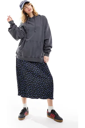 Daisy Street Relaxed low rise midi skirt in blue ditsy