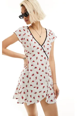 Motel Ditsy rose print wrap detail mini dress in