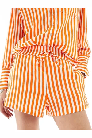 Emory Park Relaxed shorts in white and stripe - part of a set