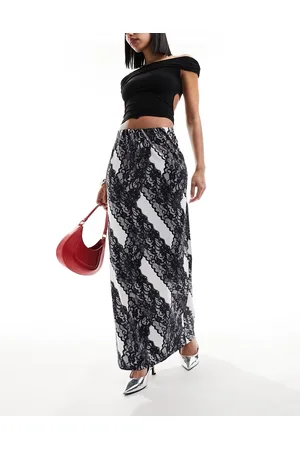 VERO MODA Lace print jersey maxi skirt in mono
