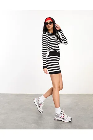 ASOS Seamless shorts in monochrome stripe - part of a set