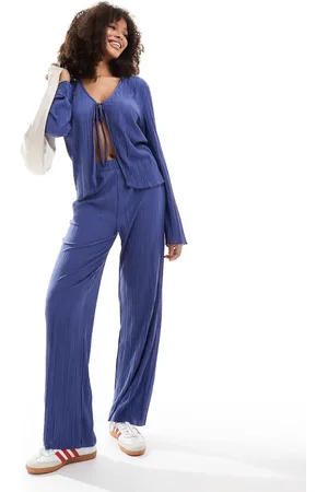 VERO MODA Wide leg plisse pants in gray - part of a set