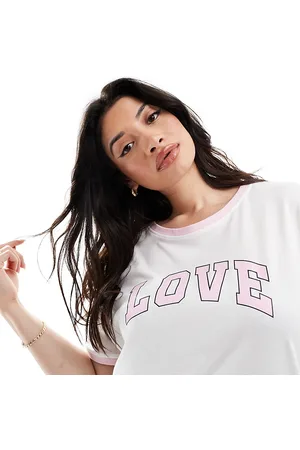 ONLY Boxy fit T- shirt with love print in