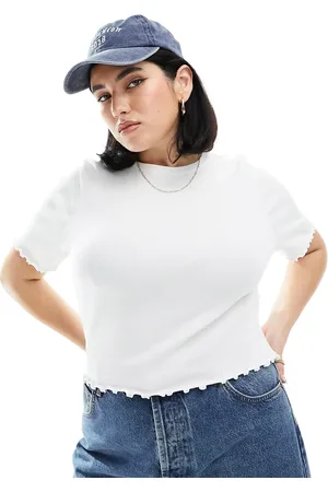 COLLUSION Plus lettuce edge ribbed T-shirt in