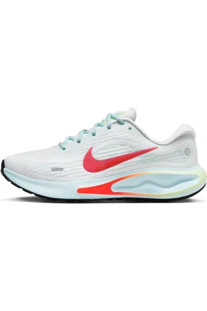 Nike Journey Run sneakers in and crimson