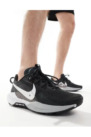 Nike Reactx Pegasus Trail 5 sneakers in and white