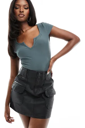 Fashionkilla Super soft notch front fitted top in charcoal