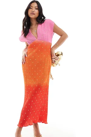 Never Fully Dressed Petite gold fleck plisse midaxi dress in sunset ombre