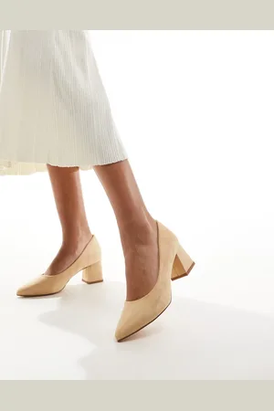 Truffle Collection Block heel pumps in beige