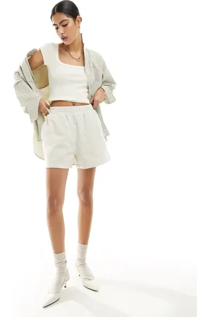 Miss Selfridge Neppy sweat short set in cream