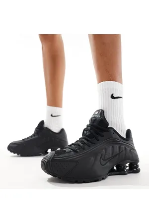 Nike Shox R4 sneakers in