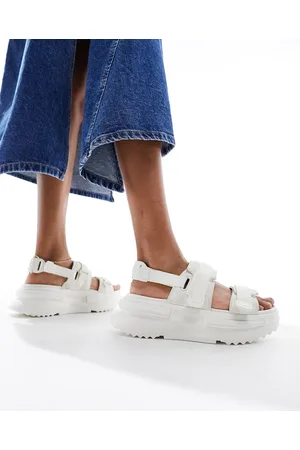Converse Run Star Utility sandals in