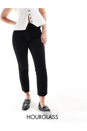 Topshop Cropped mid rise straight jeans with raw hem in